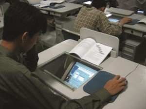LABORATORIUM KOMPUTER1