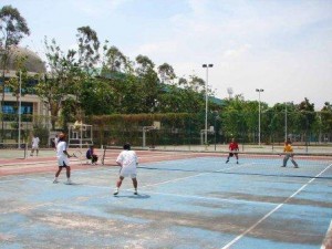 LAPANGAN TENIS BERSTANDARD INTERNATIONAL