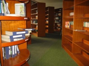 PERPUSTAKAAN4