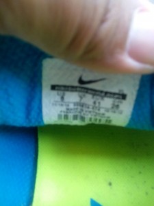 NIKE