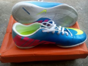 SEPATU